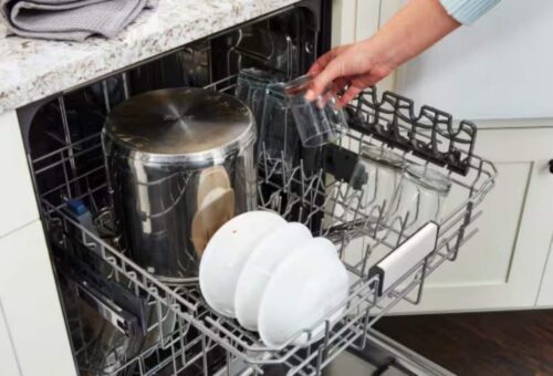 How to Identify Dishwasher Safe Cookware? A Step-by-Step Guide